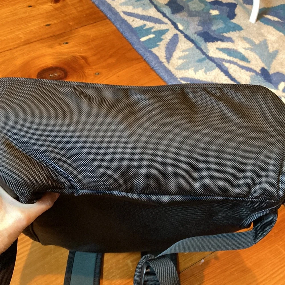 BLURR Solid Black Laptop Backpack London Tube Map Liner Pockets School Work